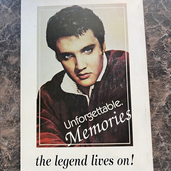 ☘️ Elvis Book “We Still Love You Tender” - Picture 2 of 3